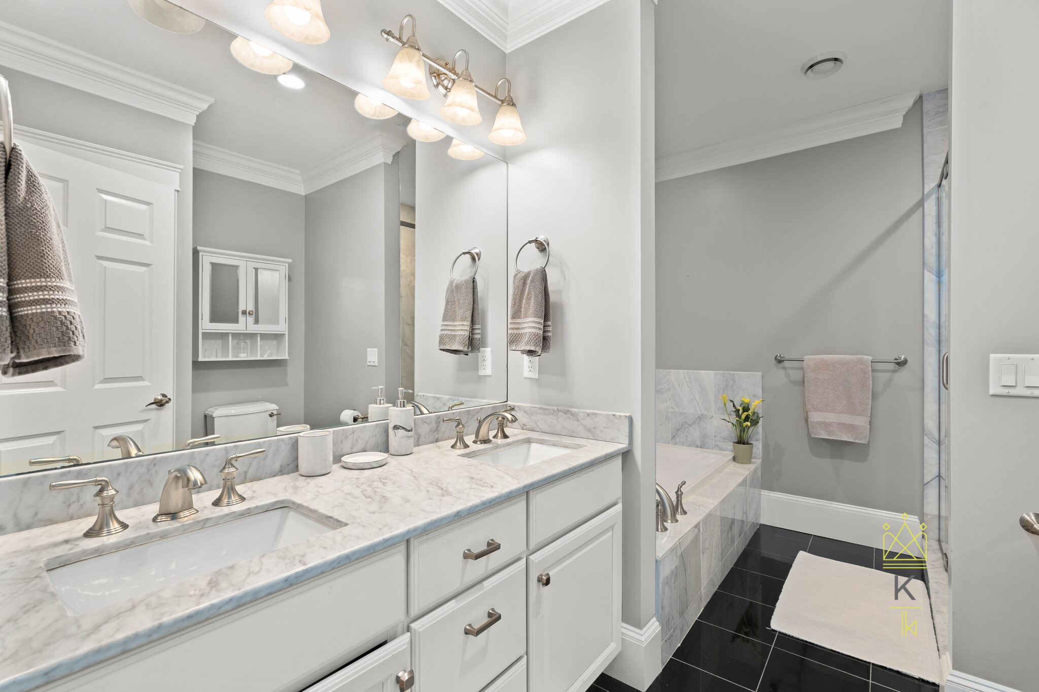 322 Tappan St, Washington Square