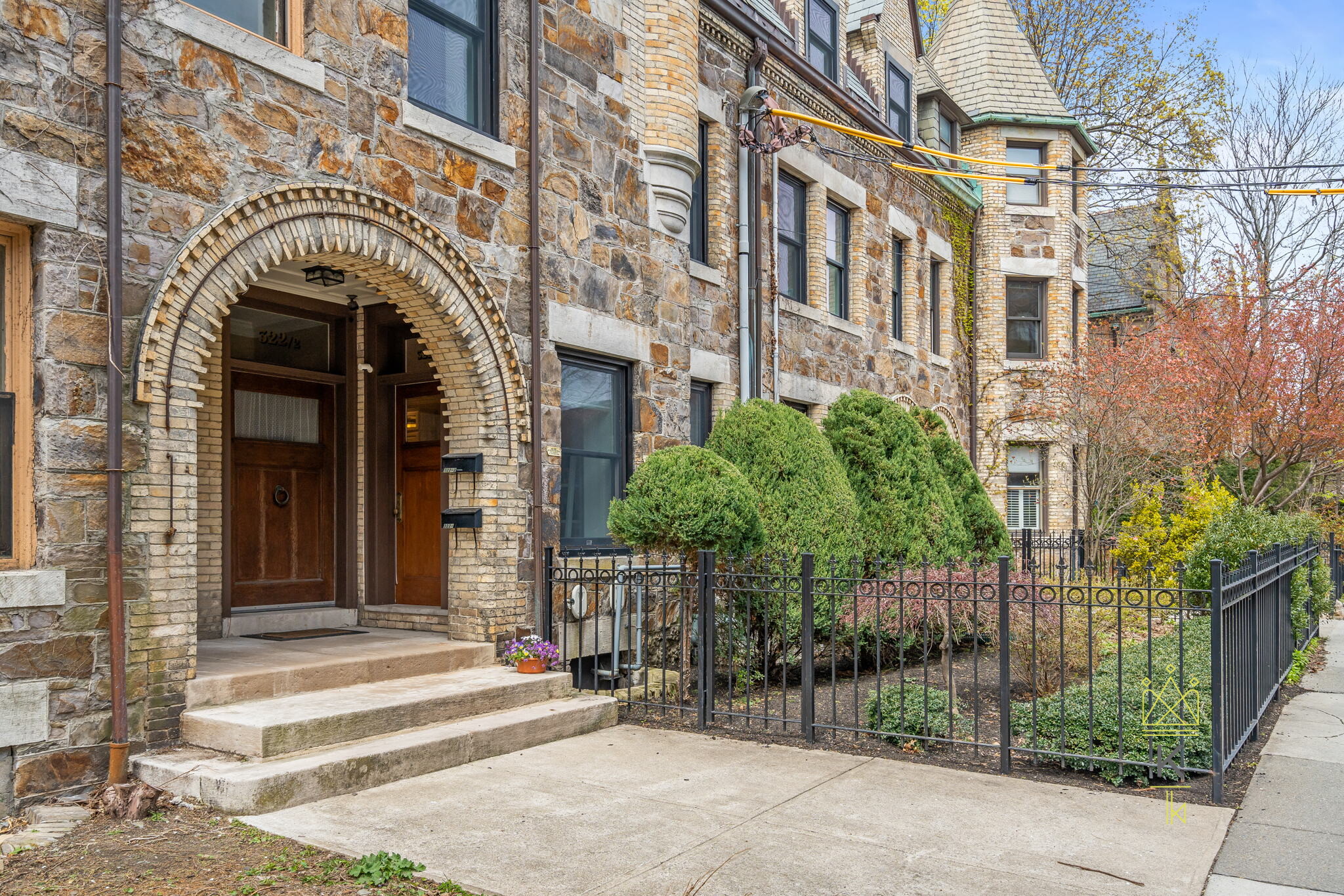 322 Tappan St, Washington Square