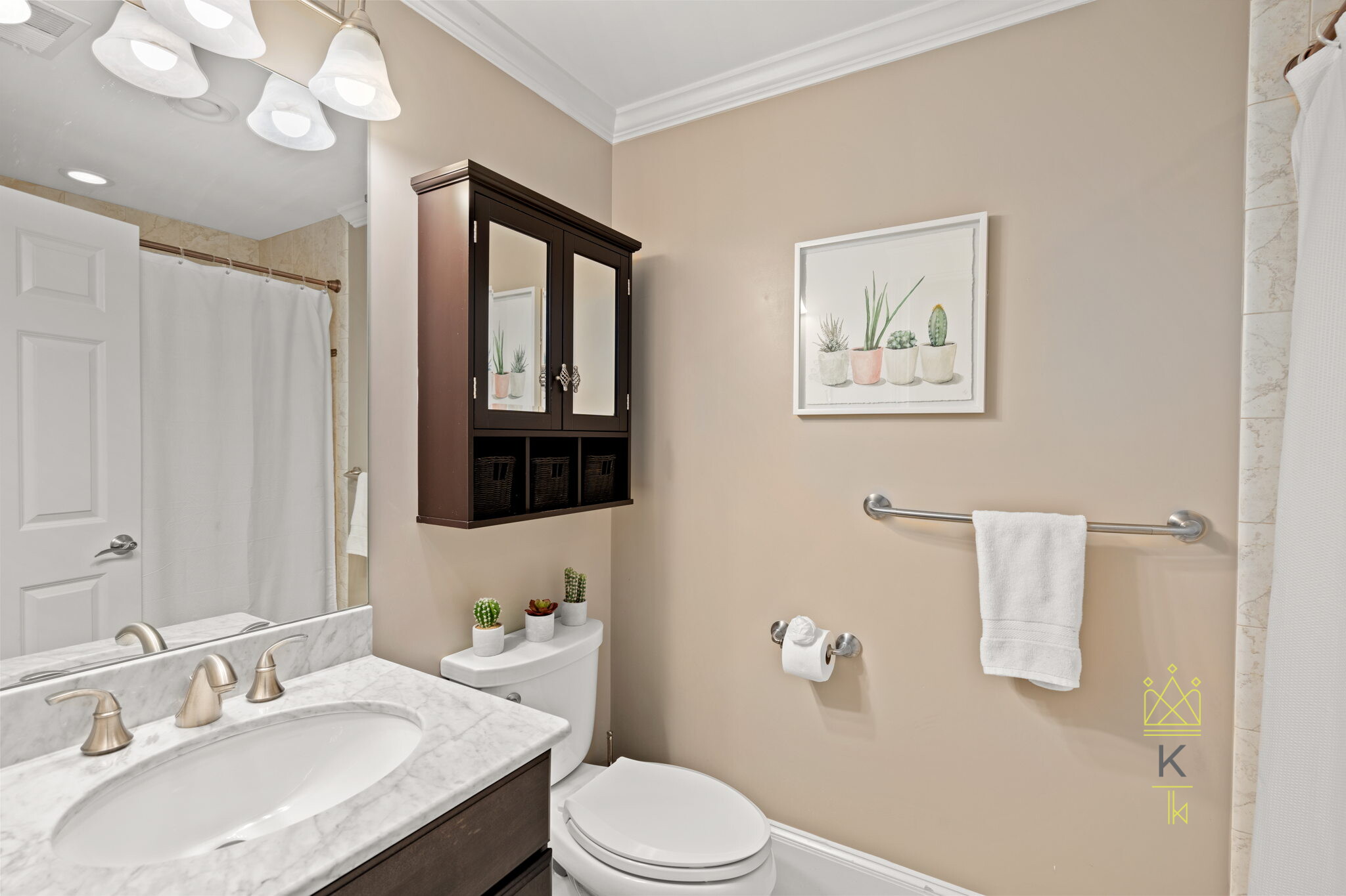 322 Tappan St, Washington Square