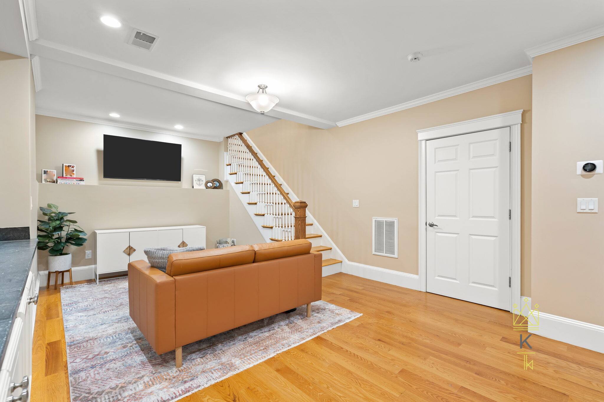 322 Tappan St, Washington Square