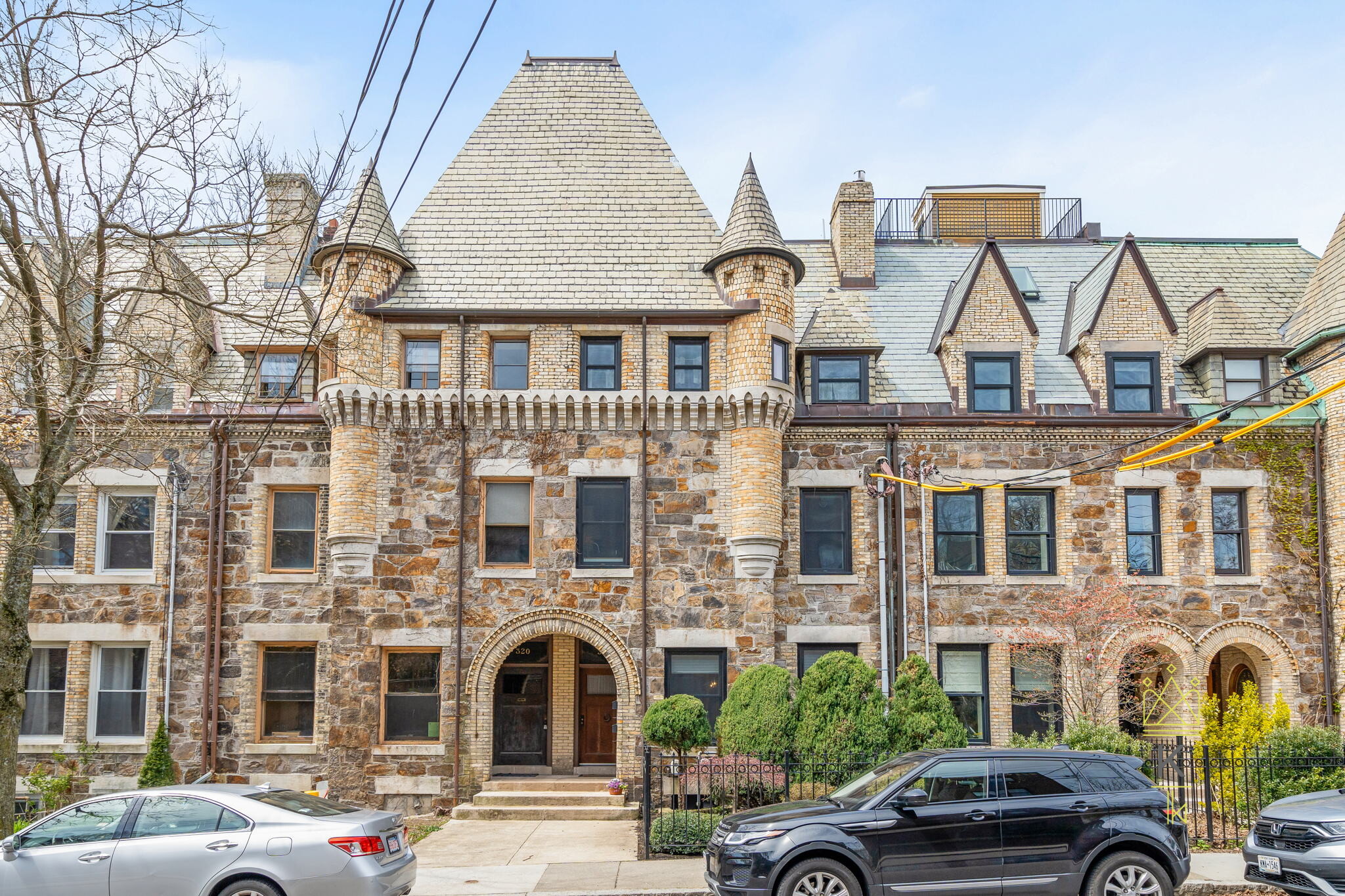 322 Tappan St, Washington Square