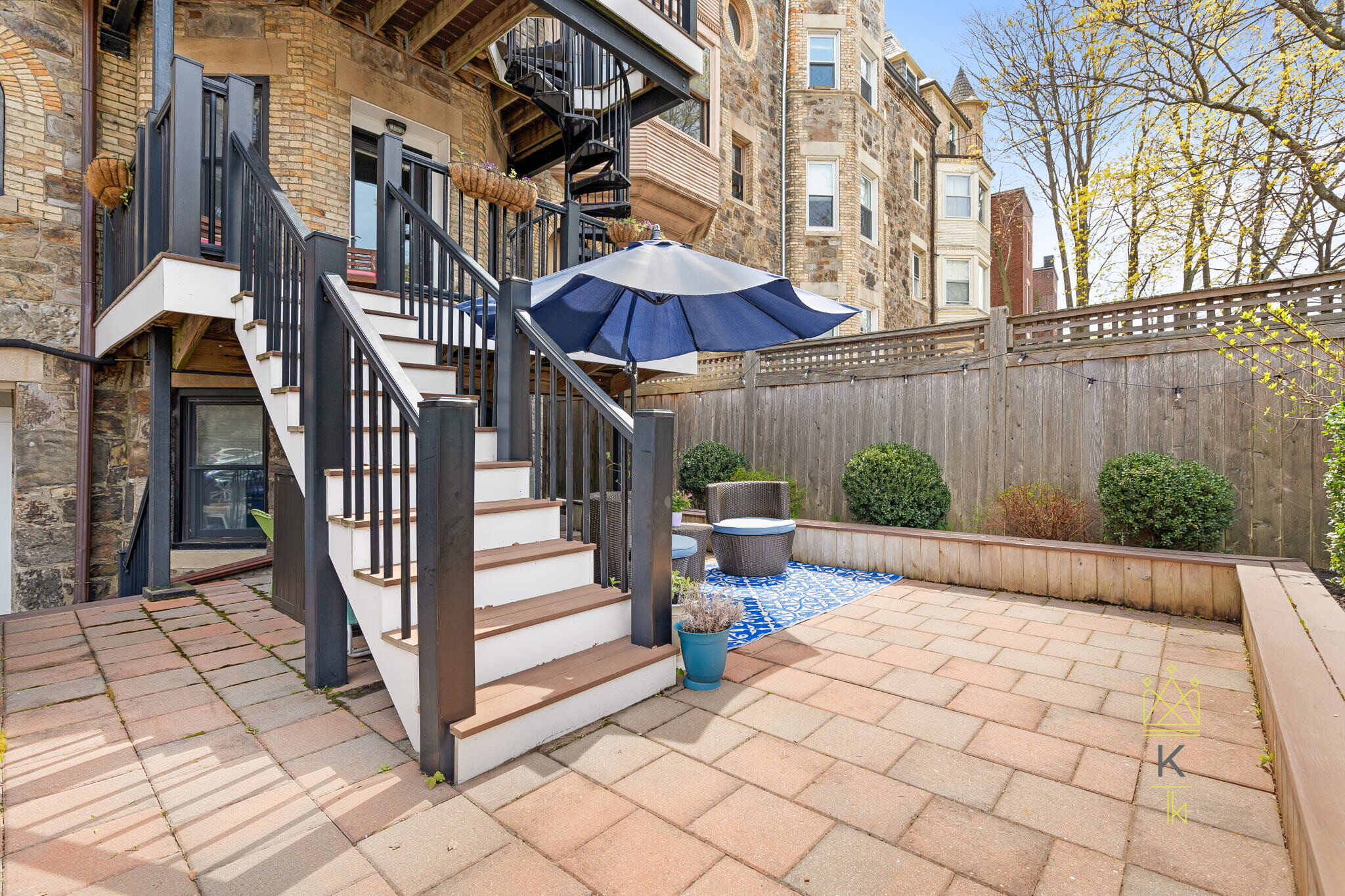 322 Tappan St, Washington Square