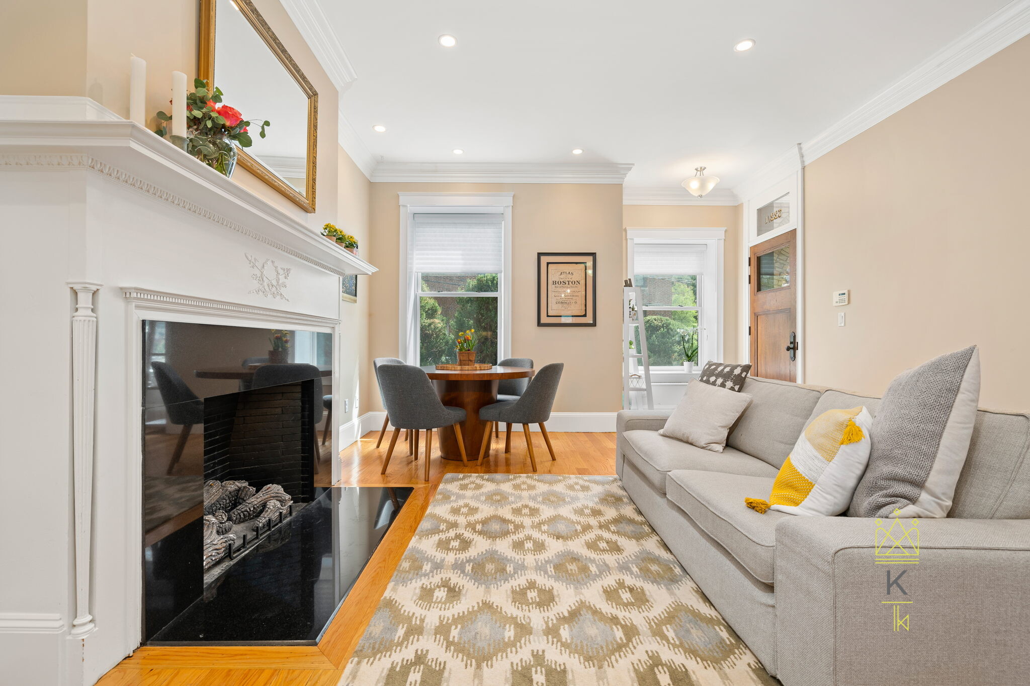 322 Tappan St, Washington Square