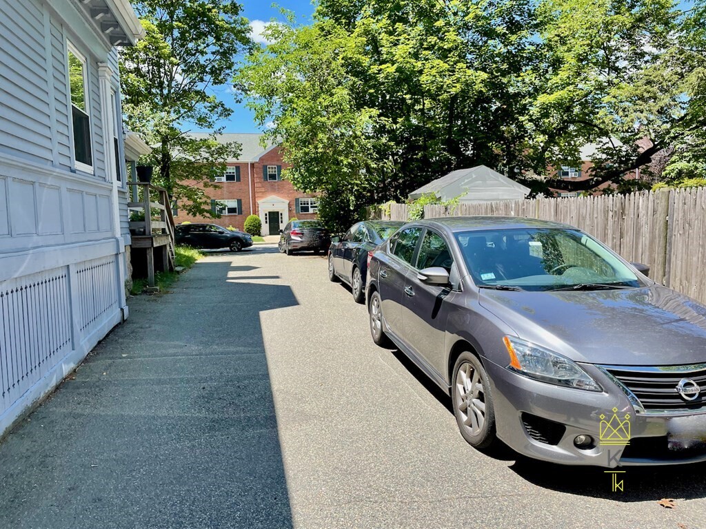 500 Centre St, Newton Corner