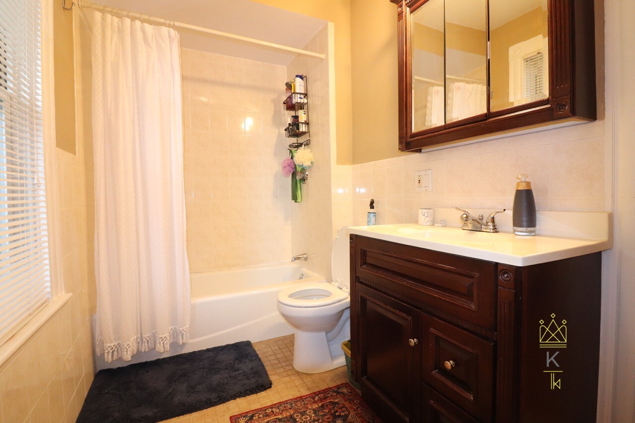 500 Centre St, Newton Corner