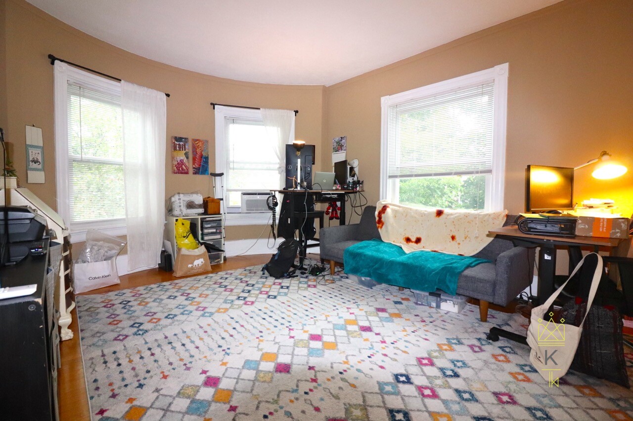 500 Centre St, Newton Corner