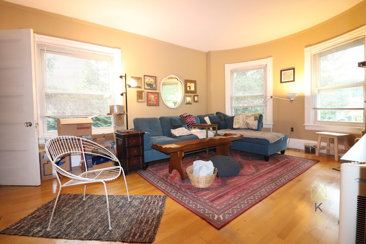 500 Centre St, Newton Corner