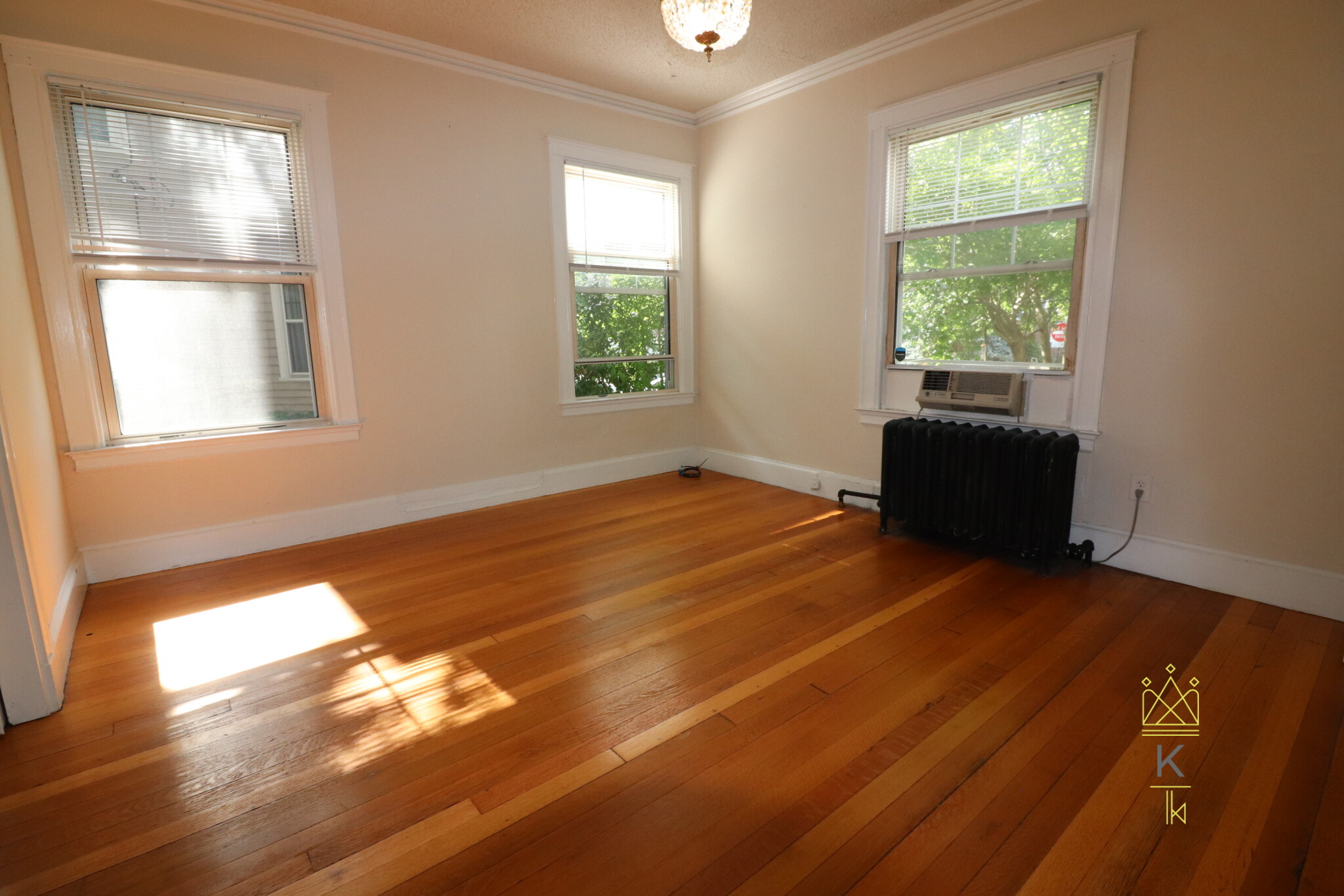 25 Dwight St, Coolidge Corner