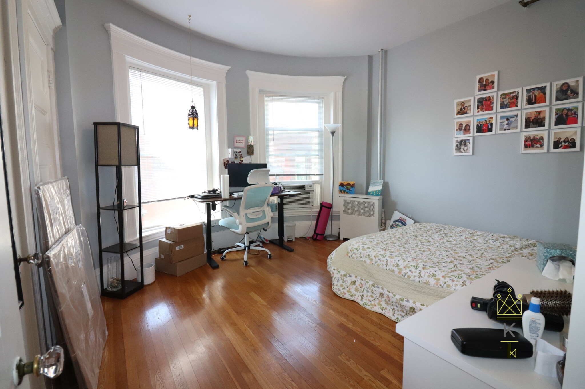 1569 Beacon St, Washington Square