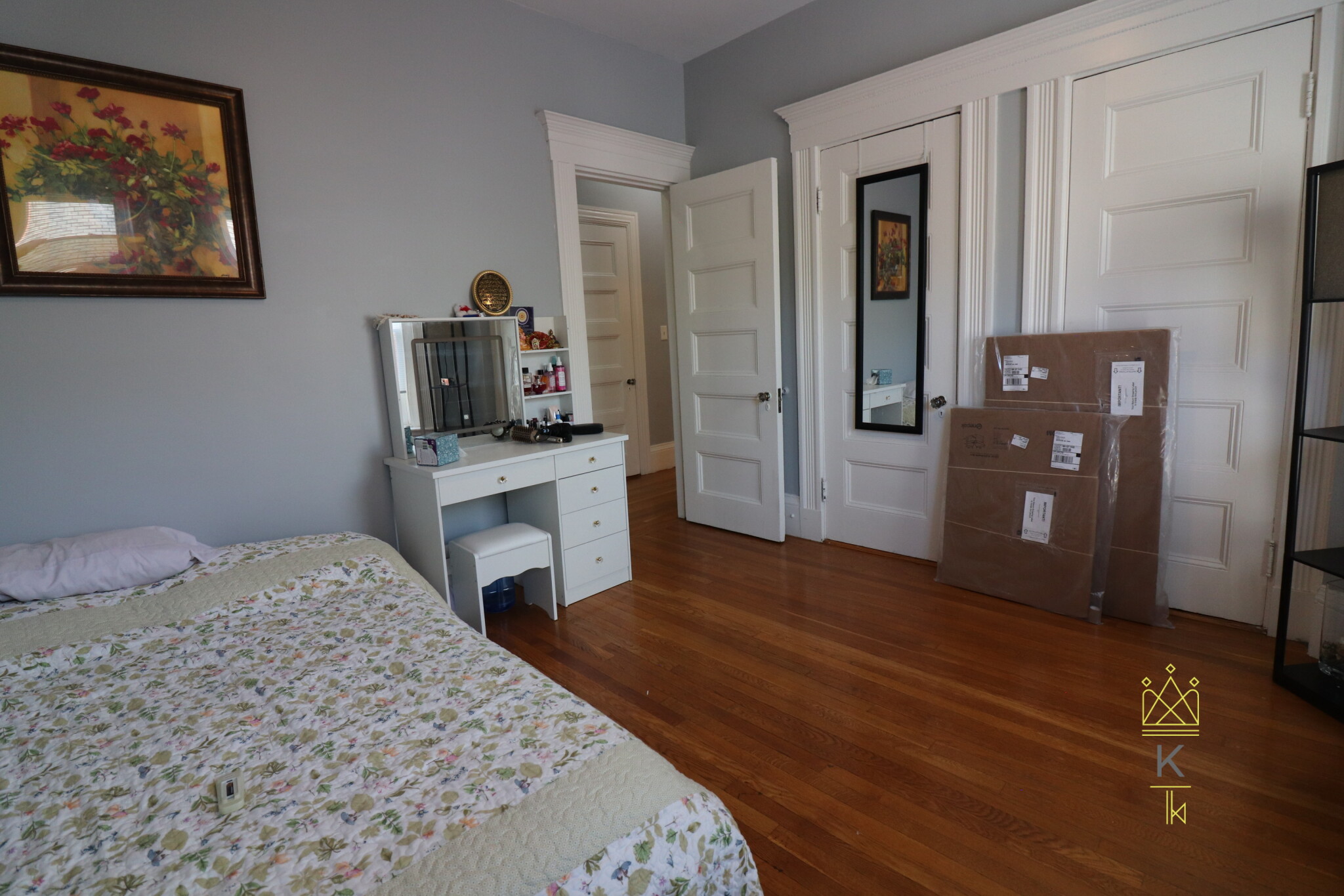 1569 Beacon St, Washington Square