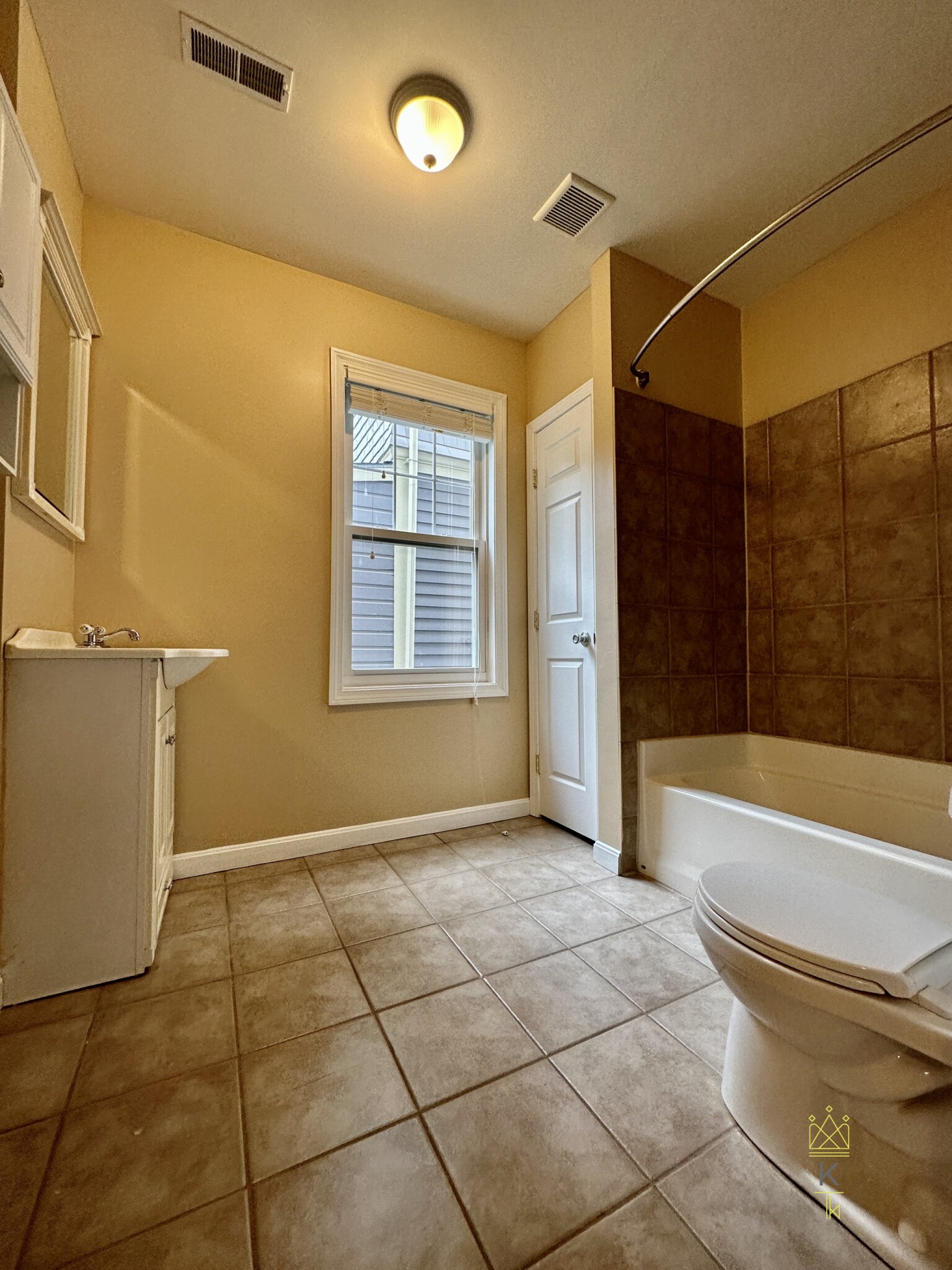 16 Melbourne St, Dorchester