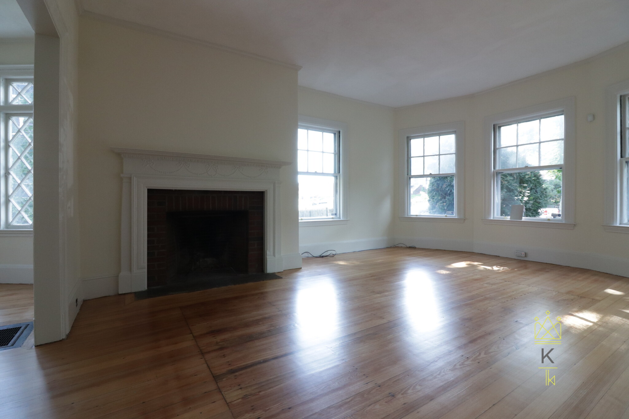 12 Braemore Rd, Brighton