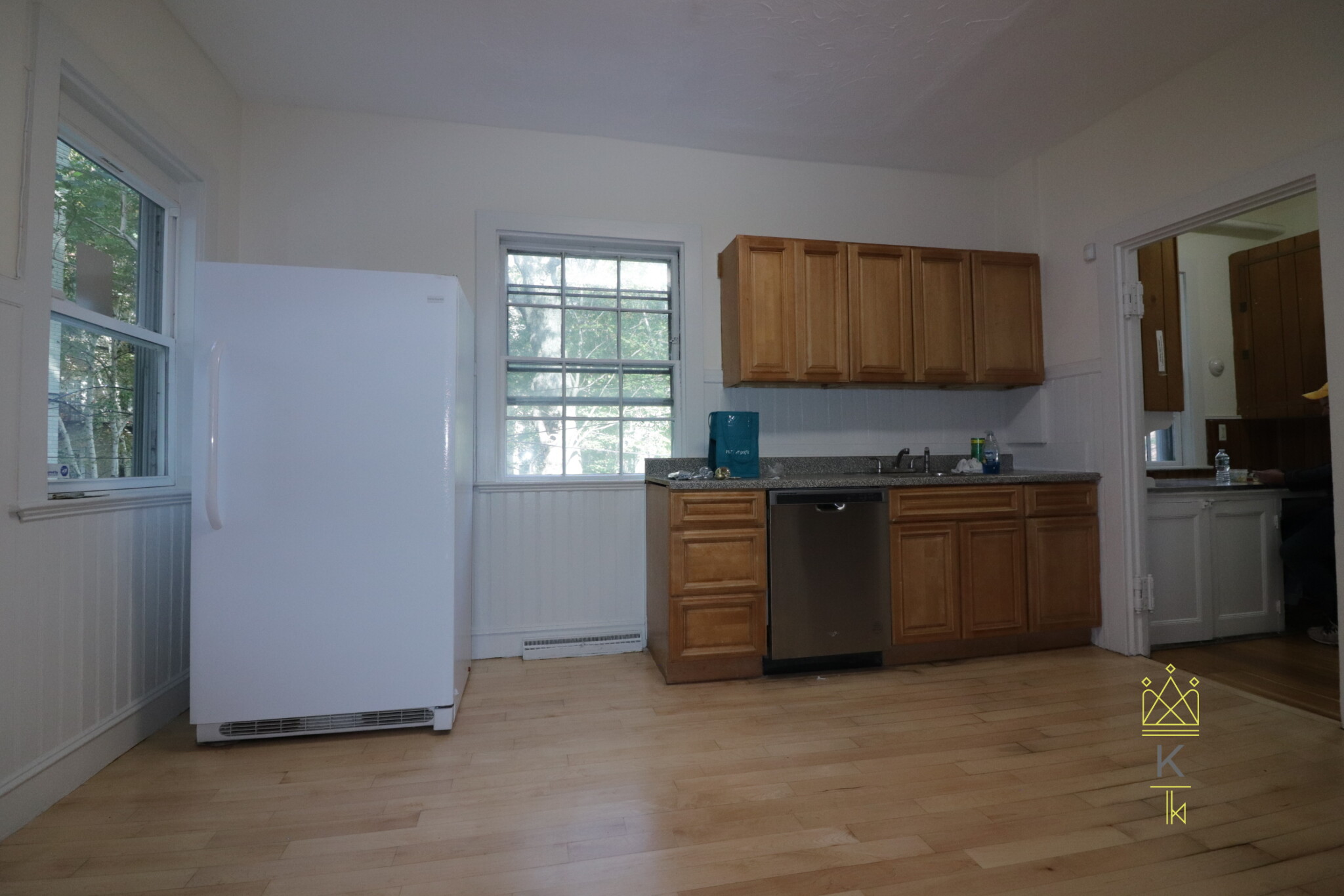 12 Braemore Rd, Brighton