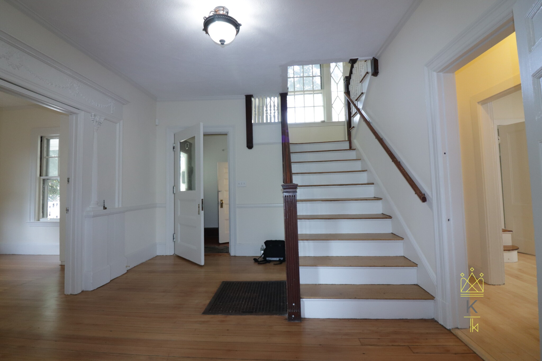 12 Braemore Rd, Brighton