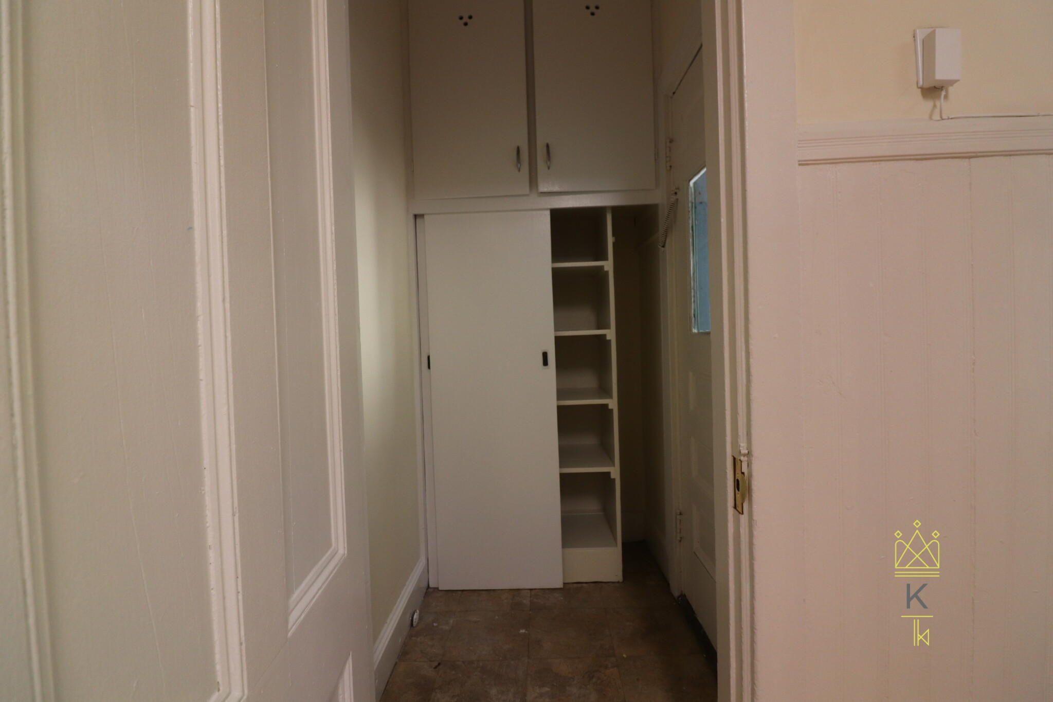 12 Braemore Rd, Brighton