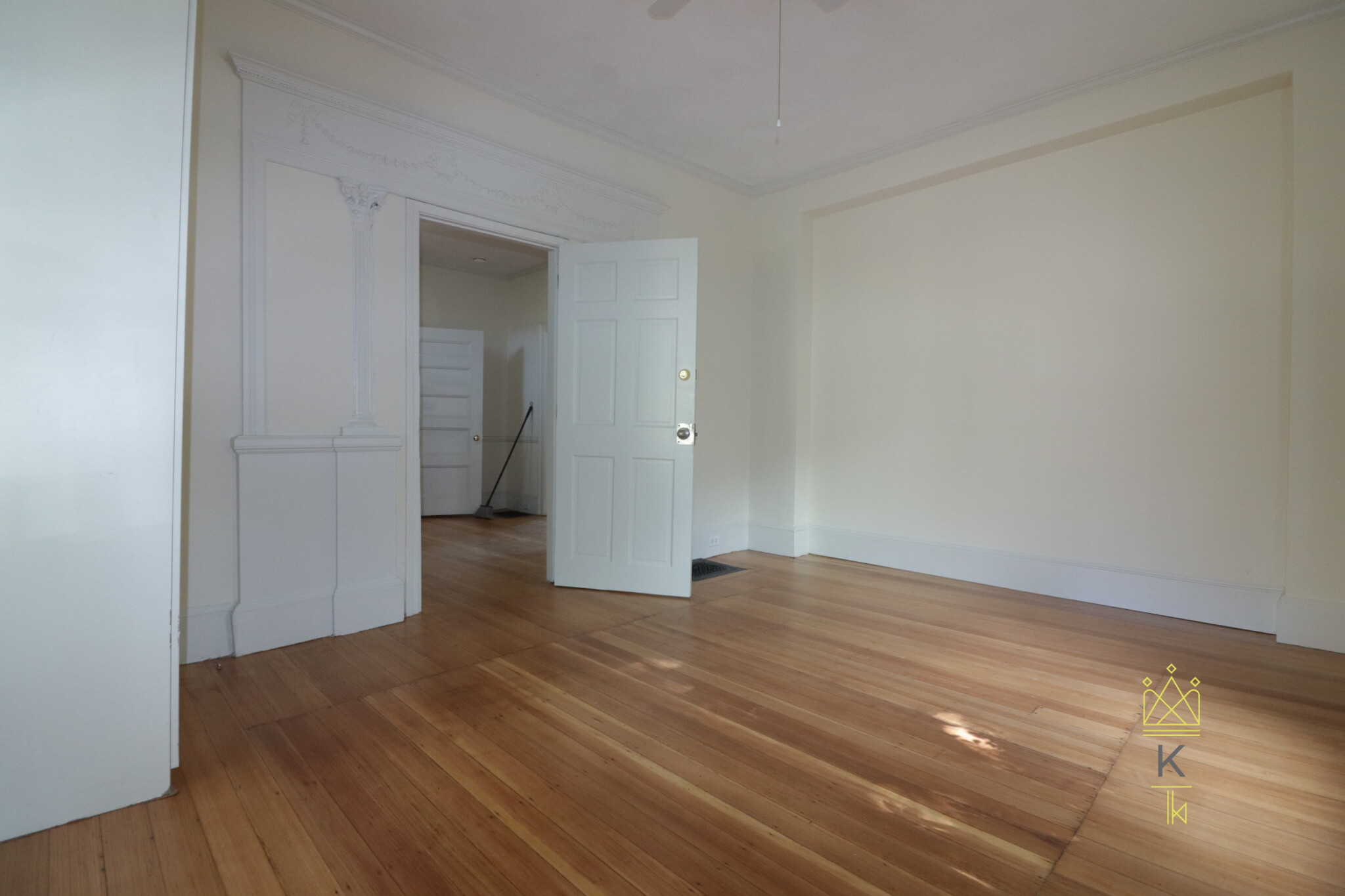 12 Braemore Rd, Brighton