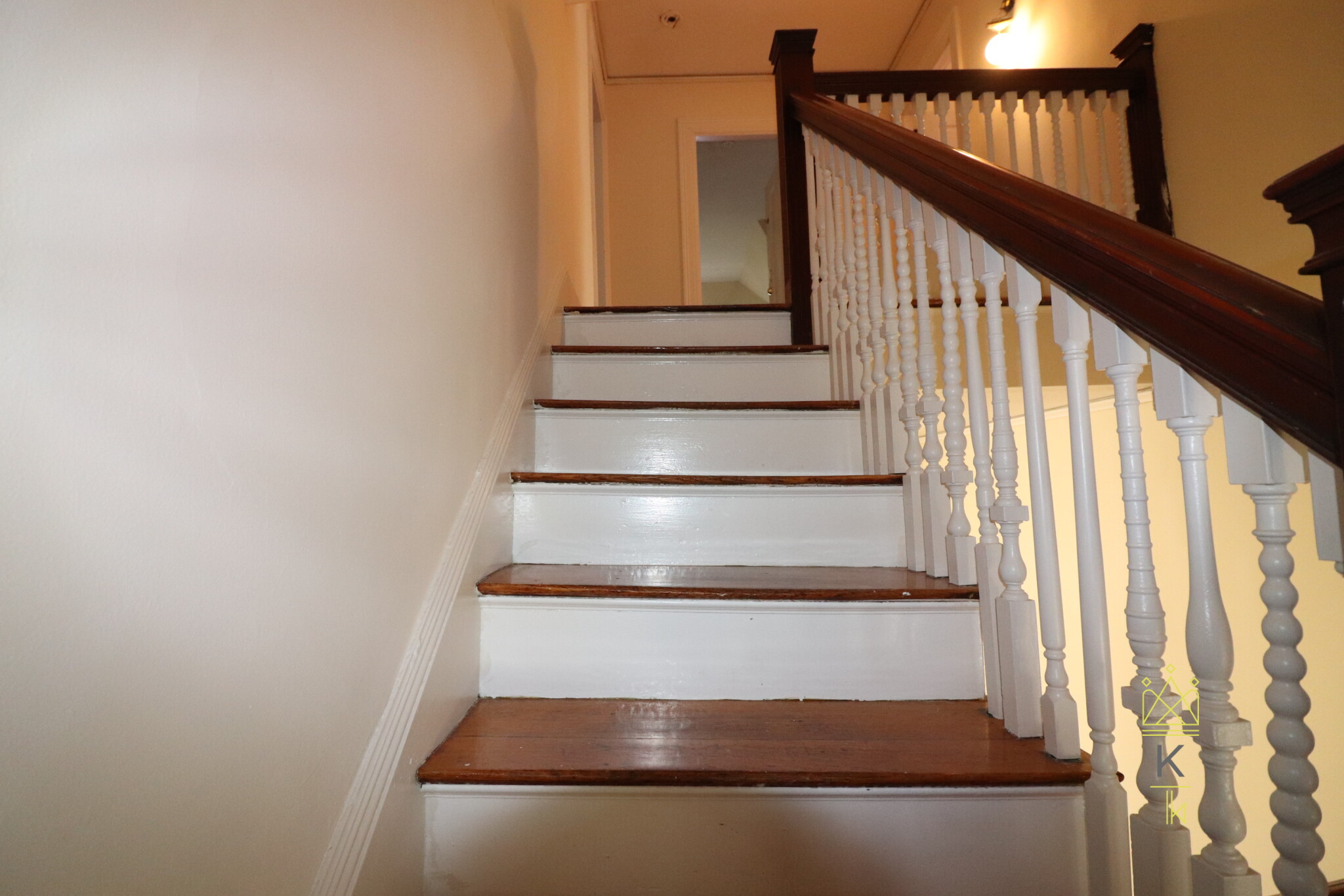 12 Braemore Rd, Brighton