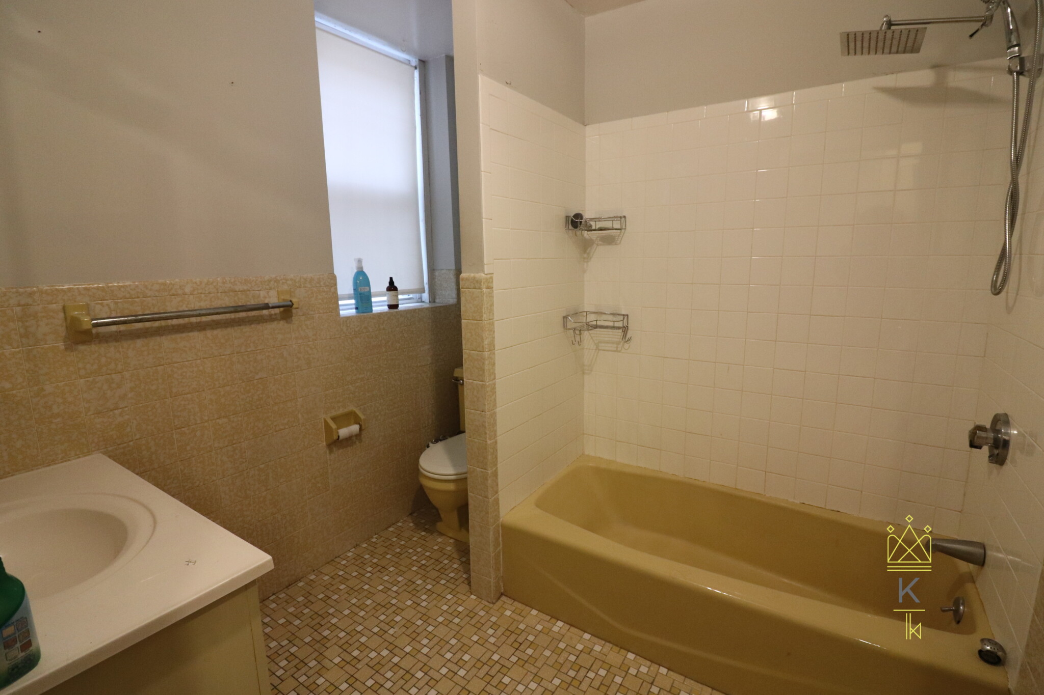 44 Longwood Ave, Longwood