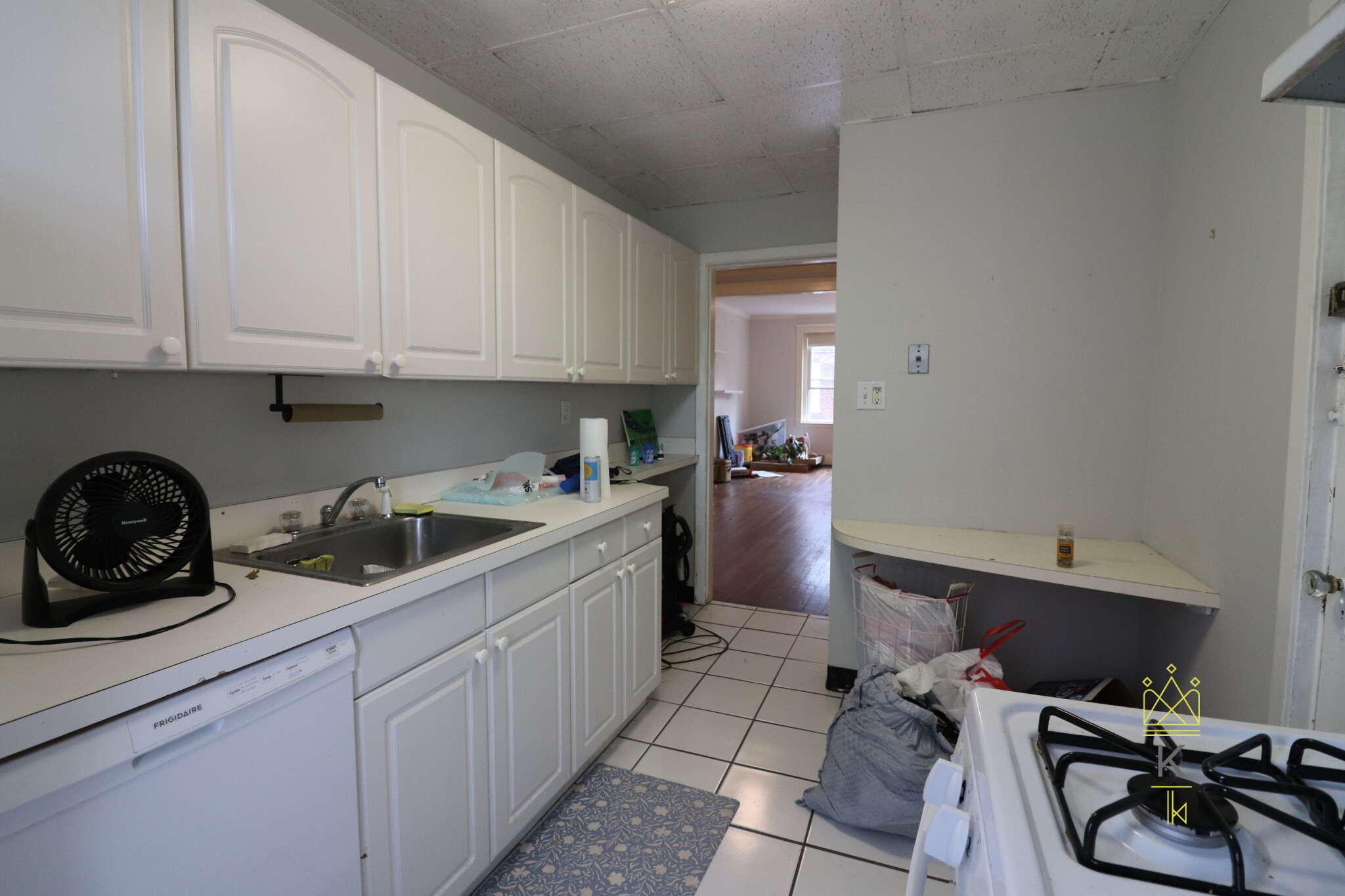 44 Longwood Ave, Longwood