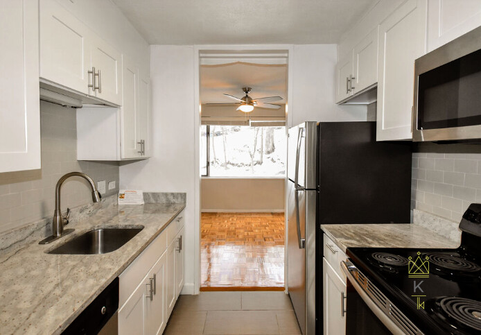 1530 Beacon St, Coolidge Corner