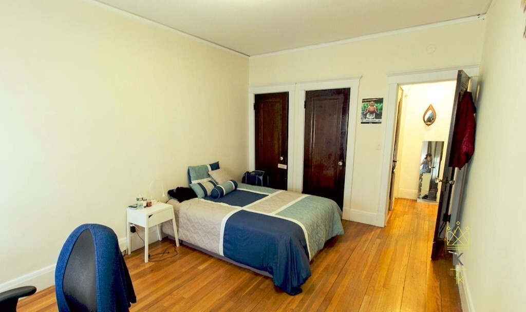 44 Longwood Ave, Coolidge Corner