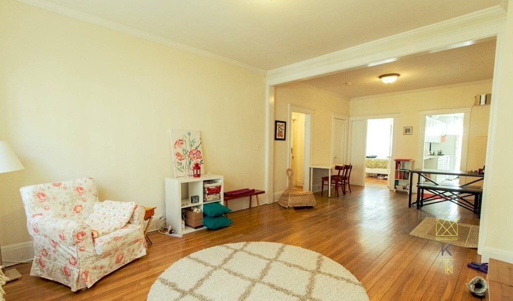 44 Longwood Ave, Coolidge Corner