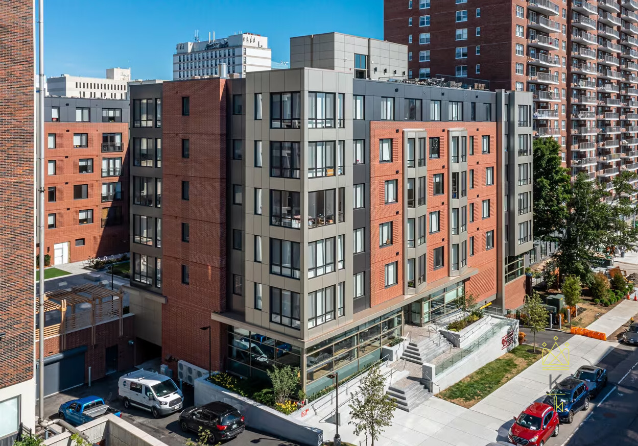 95 Saint Alphonsus St, Mission Hill