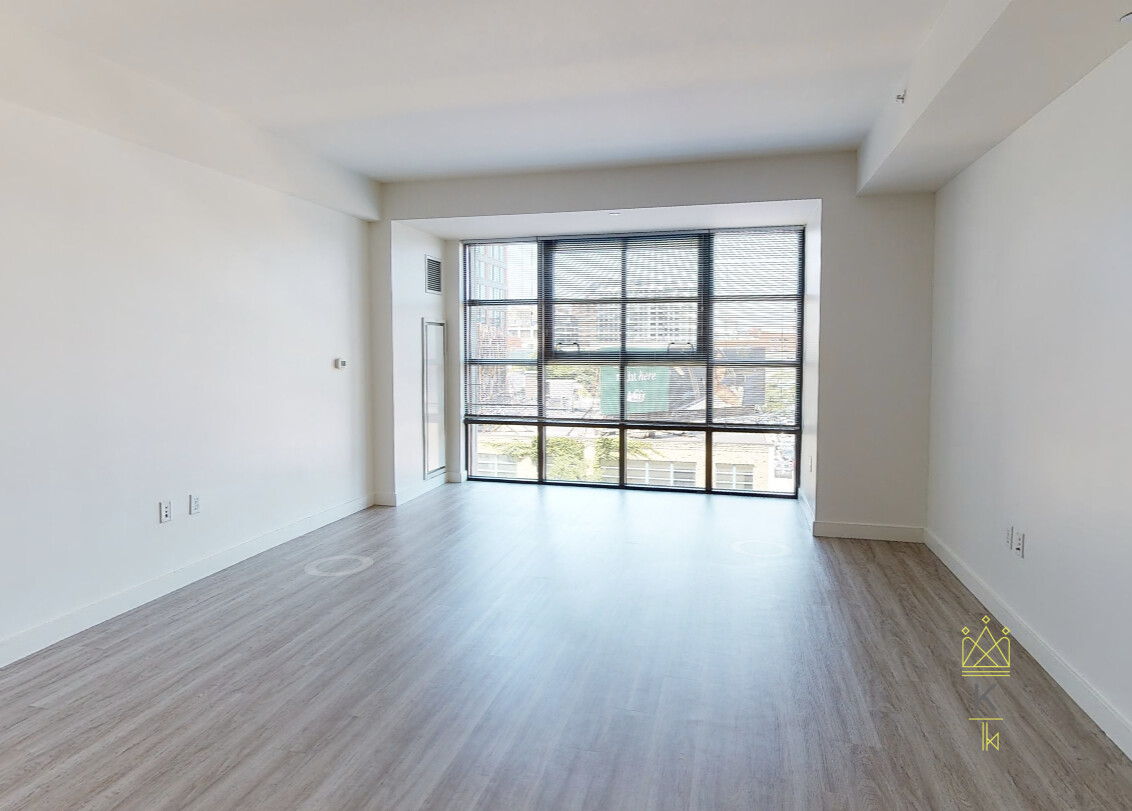 Photo 6 for Boylston St.