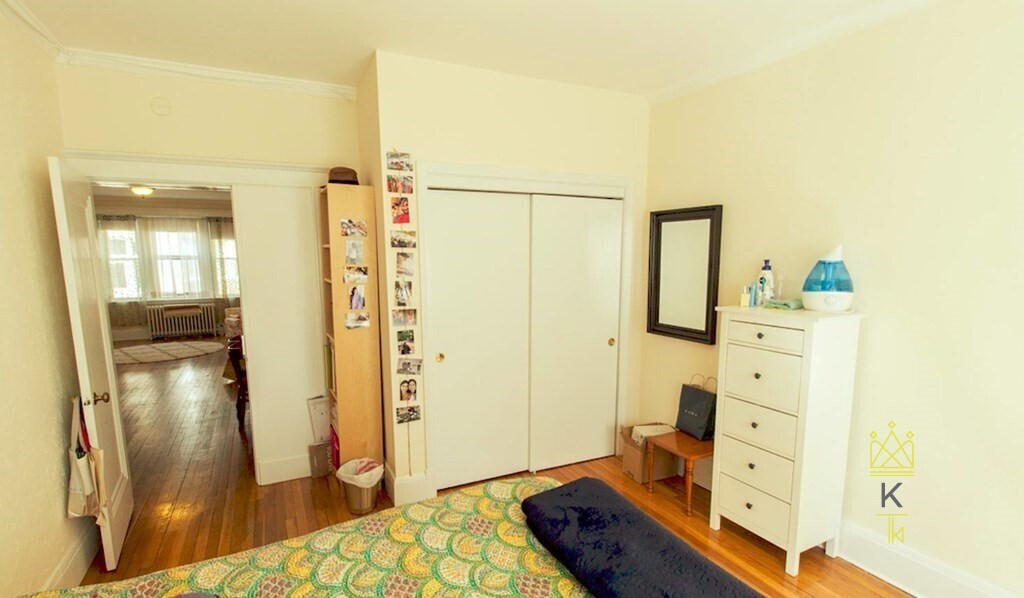 42 Longwood Ave, Coolidge Corner