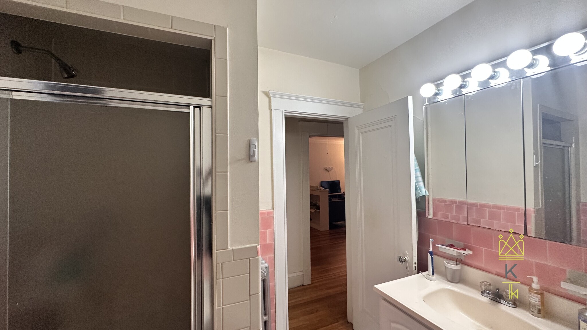 42 Longwood Ave, Coolidge Corner