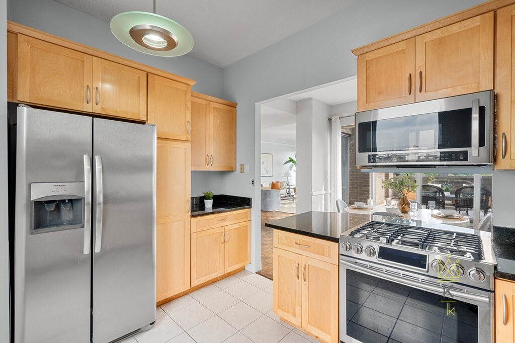 99 Pond Ave, Brookline Village