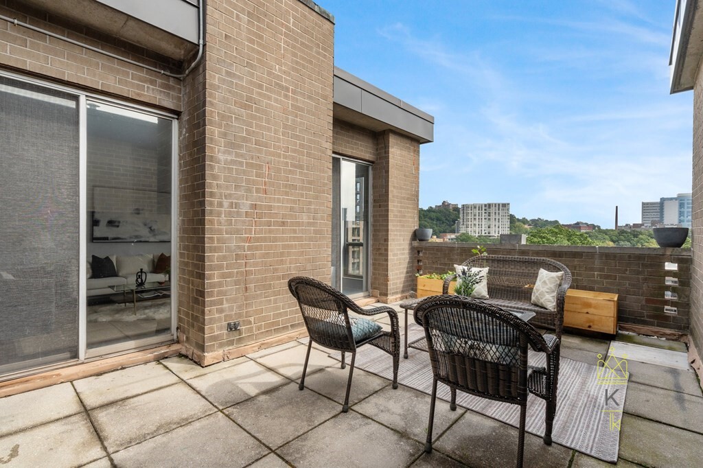 99 Pond Ave, Brookline Village