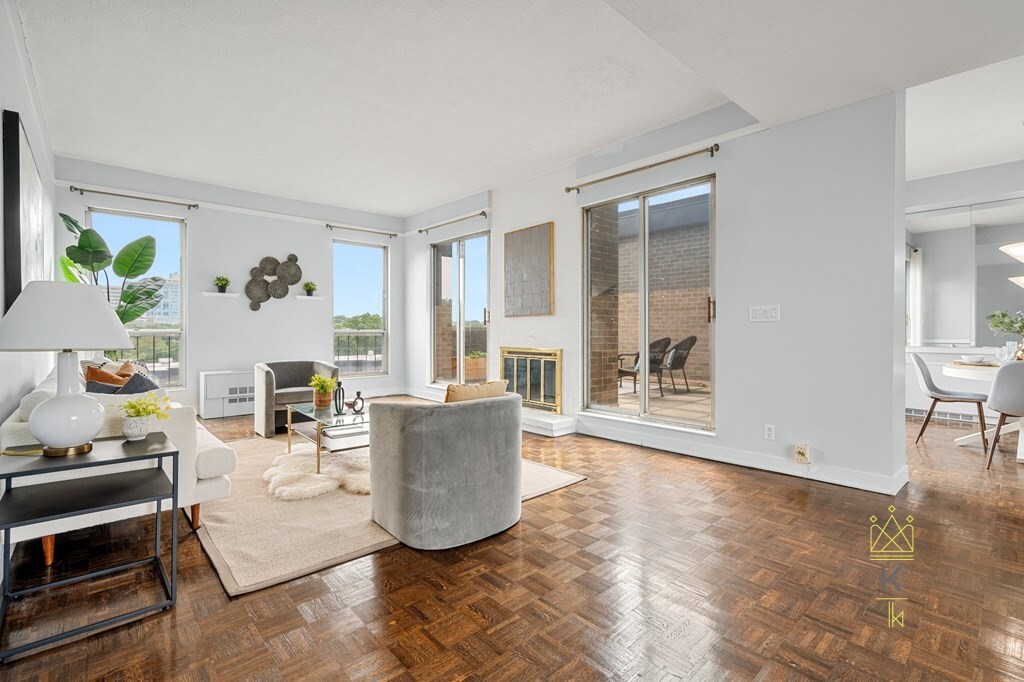 99 Pond Ave, Brookline Village