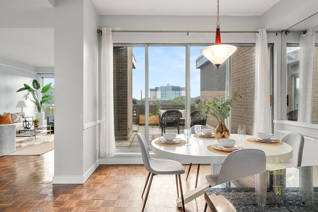 99 Pond Ave, Brookline Village