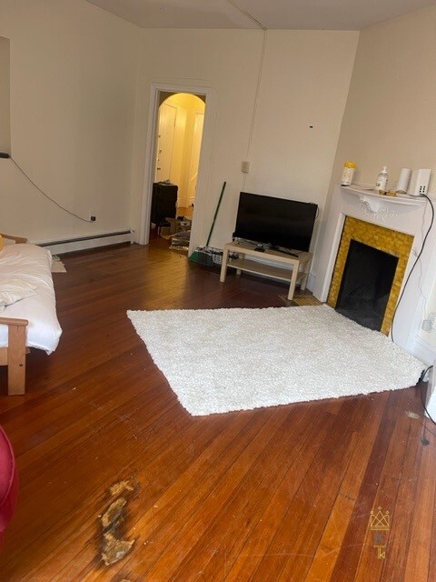 186 Naples Rd, Coolidge Corner