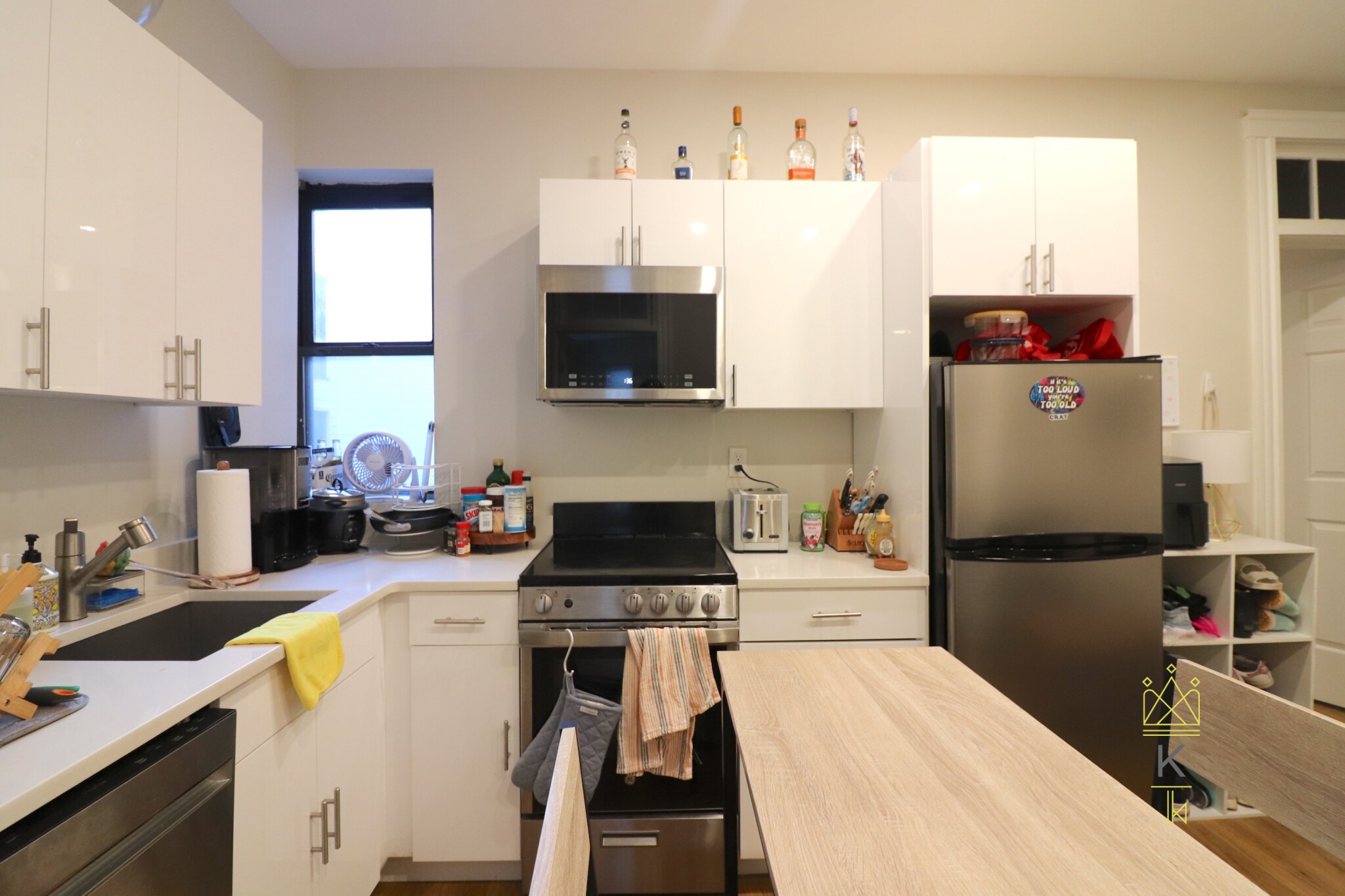 833 Beacon St, Fenway