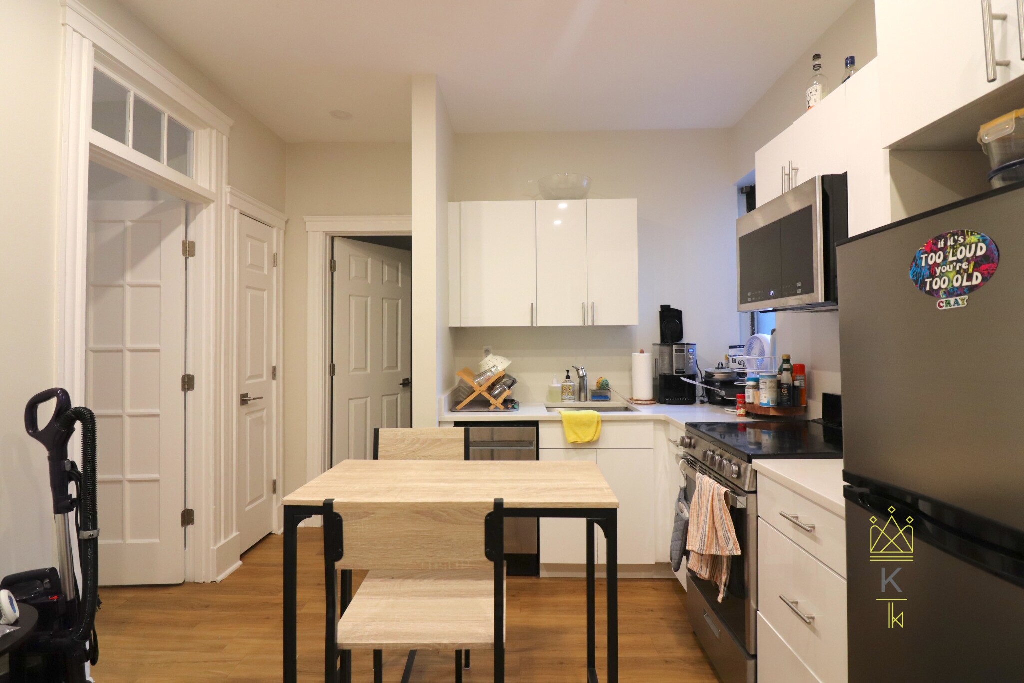 833 Beacon St, Fenway