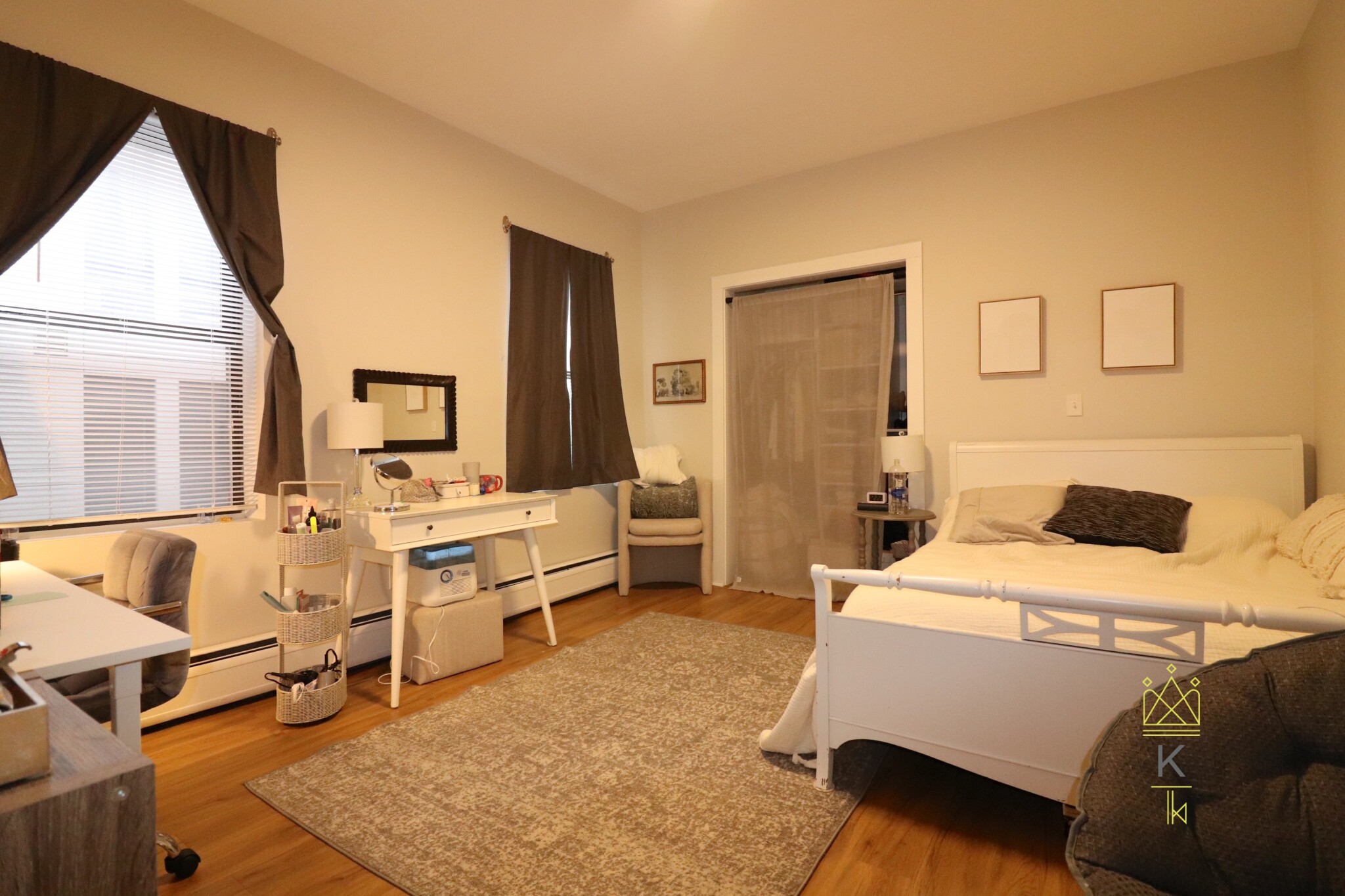 833 Beacon St, Fenway