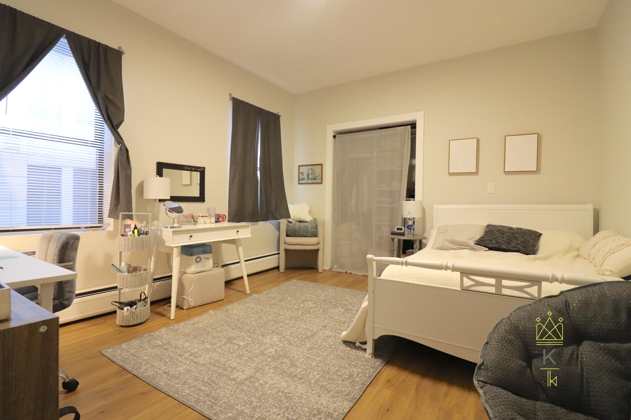 833 Beacon St, Fenway