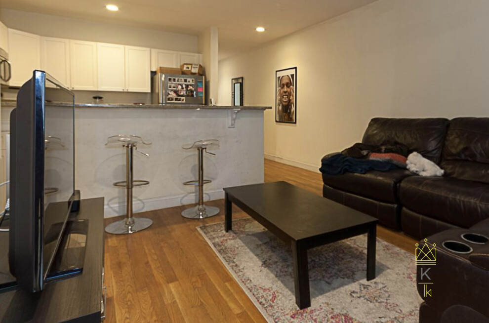 318 Saint Paul St, Coolidge Corner