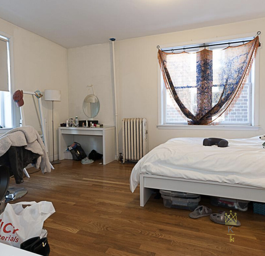 318 Saint Paul St, Coolidge Corner