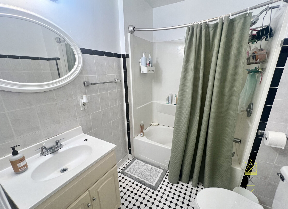 62 Egmont, Coolidge Corner