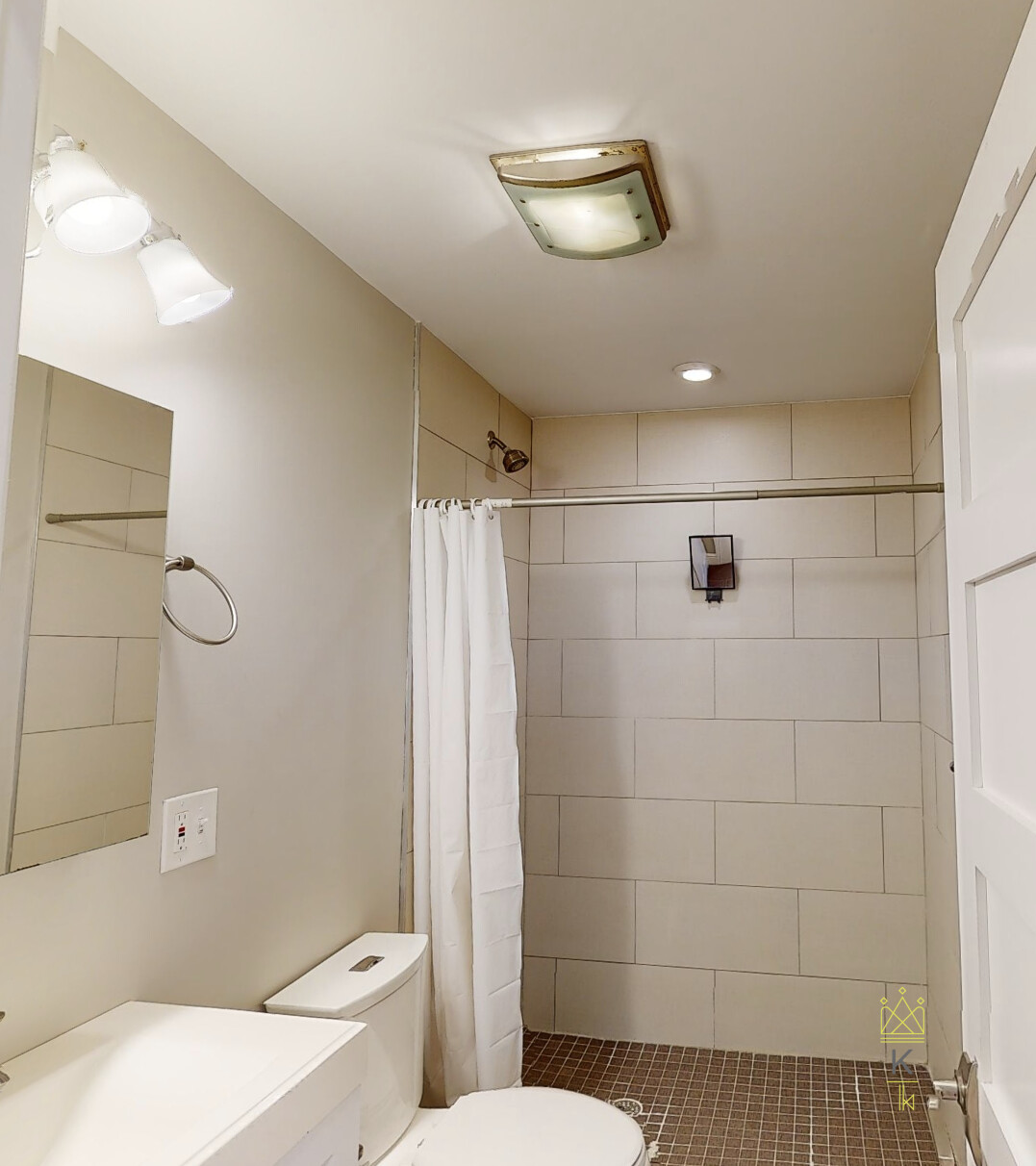 900 Massachusetts Ave, Riverside