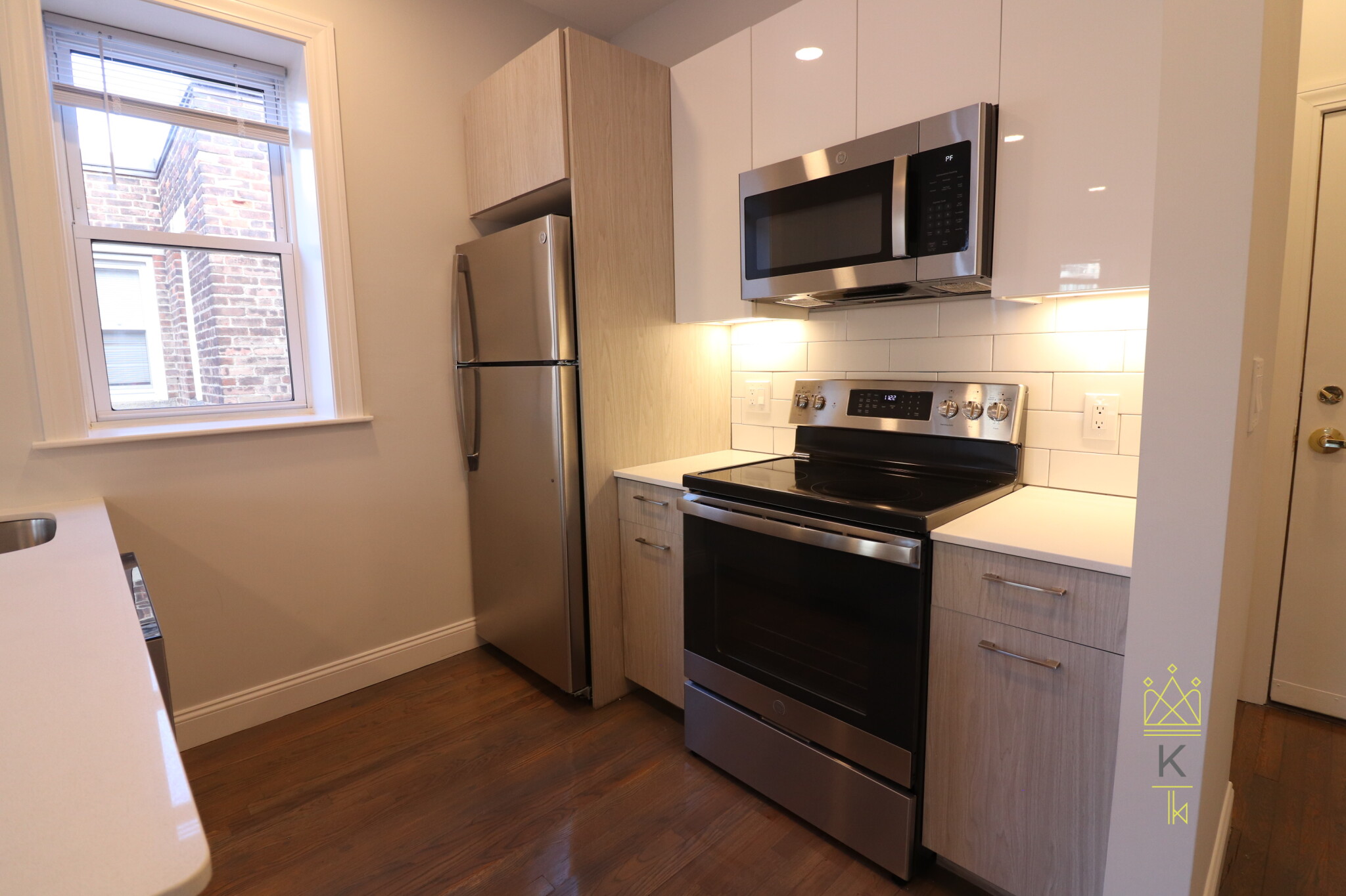 111 Queensberry St, Fenway