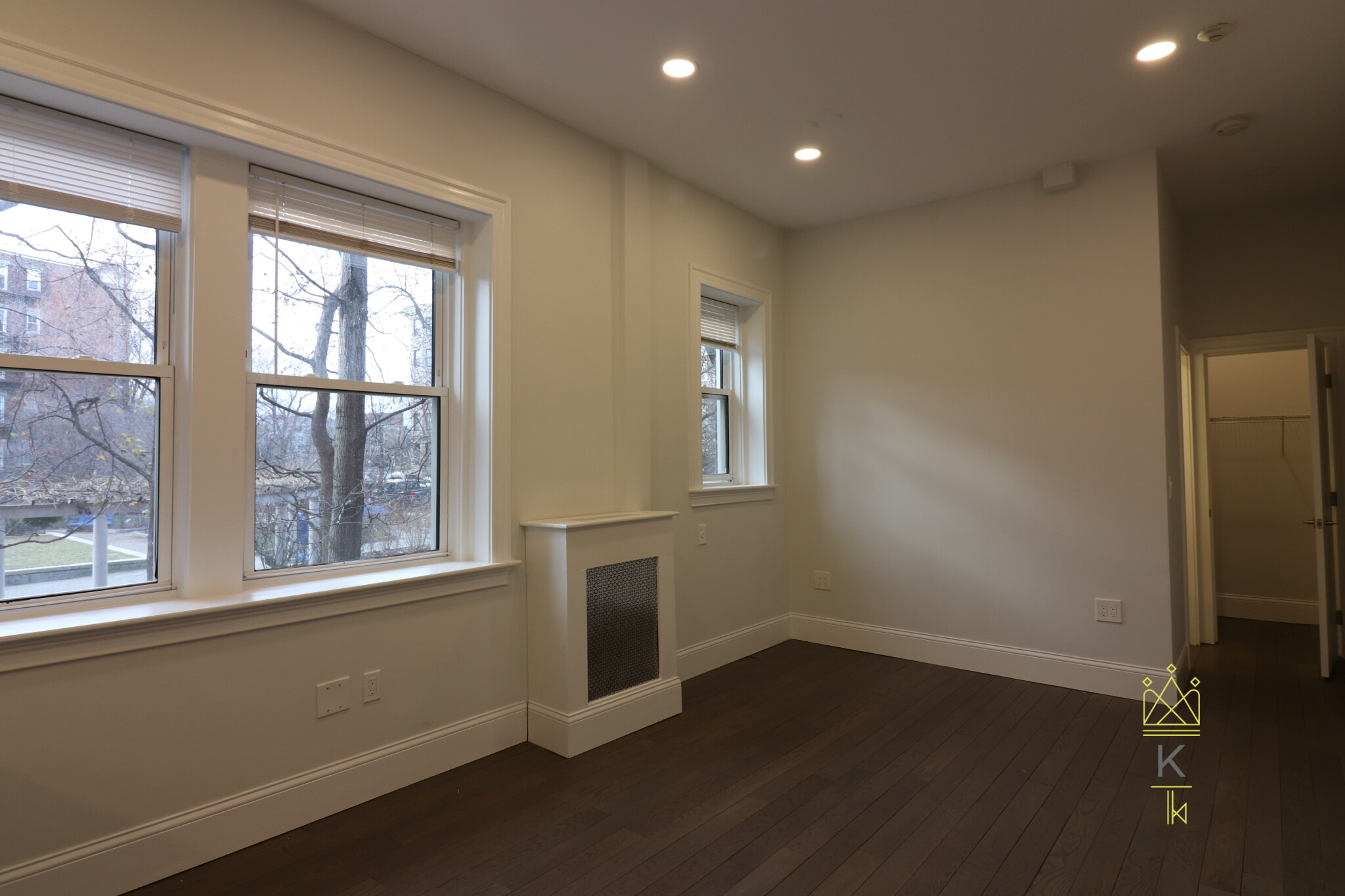 124 Peterborough St, Fenway