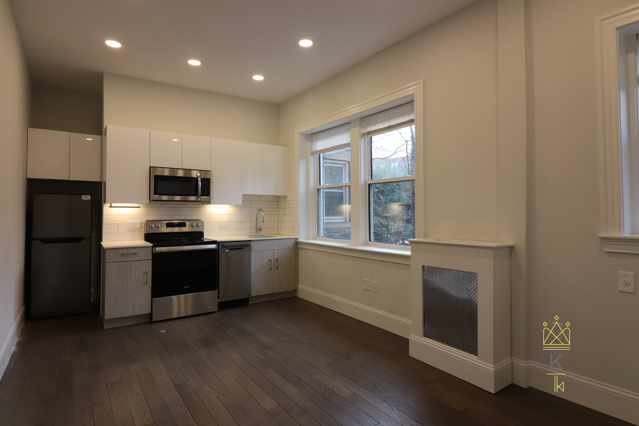 124 Peterborough St, Fenway