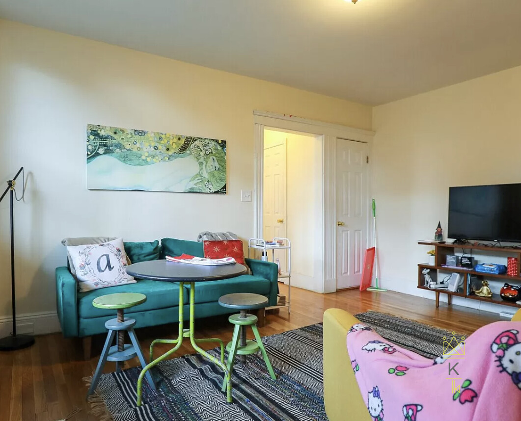 28 Quint Ave, Allston