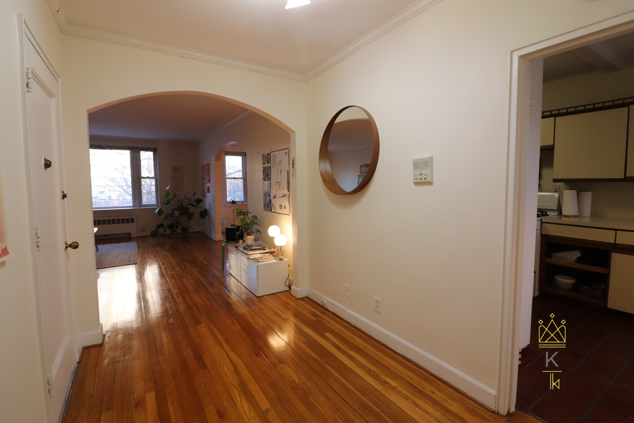 1527 Beacon St, Washington Square