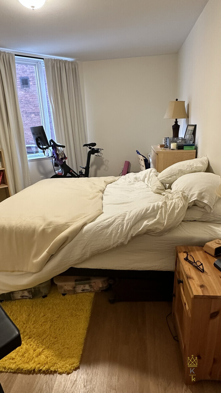 877 Beacon St, Fenway