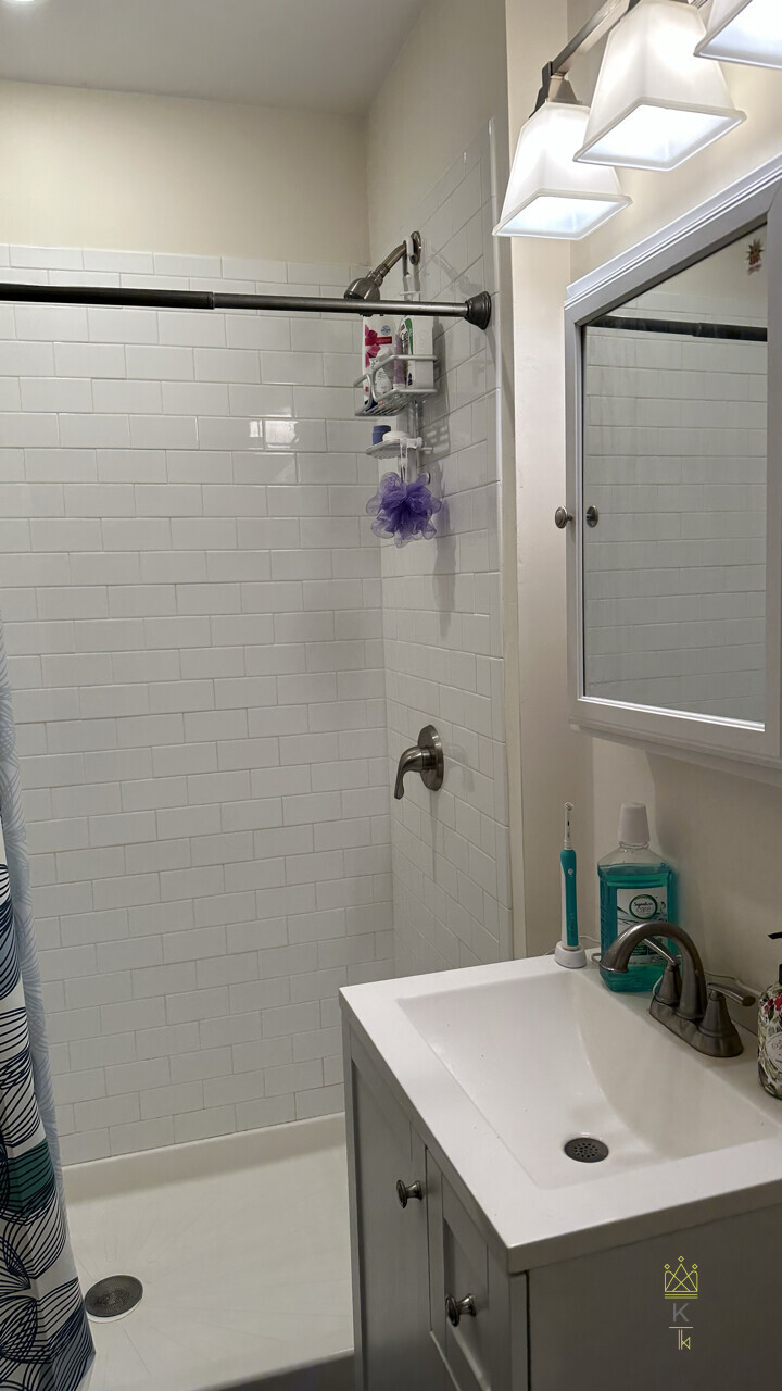 877 Beacon St, Fenway